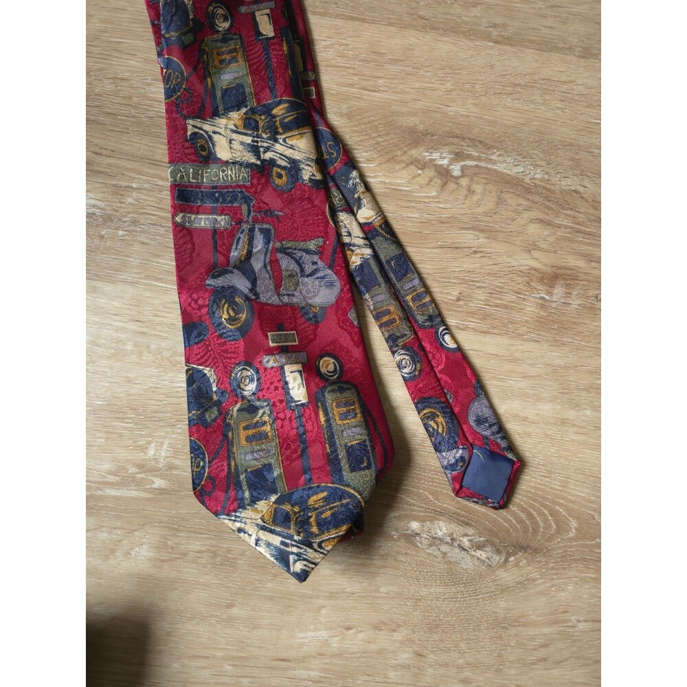 City 1 Vintage Novelty Tie California Route 66 Gas Station Scooter Retro Red